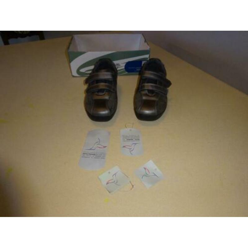 “Maat 37/37 ½ Leren schoenen In de kleuren Antraciet/Grijs.