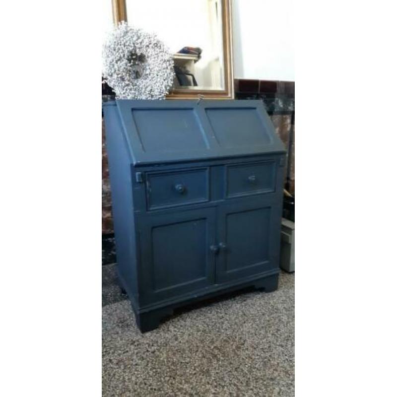 Brocante secretaire.