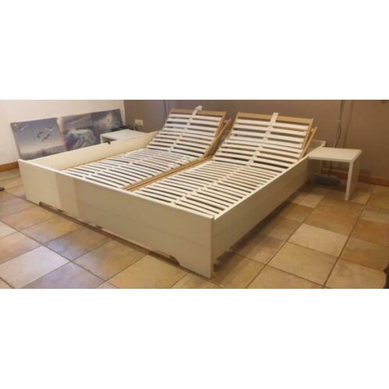 Tweepersoons bed 180x200 met elektr. verst. lattenbodems IGS