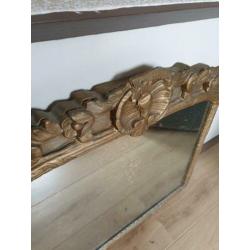 Oud brocante loodglas spiegel met vergulde lijst.