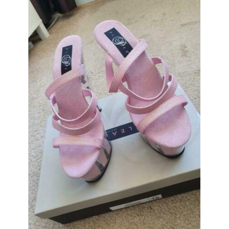 Sexy roze hakken van pleaser Maat 40