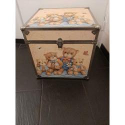 Houten speelgoedkist