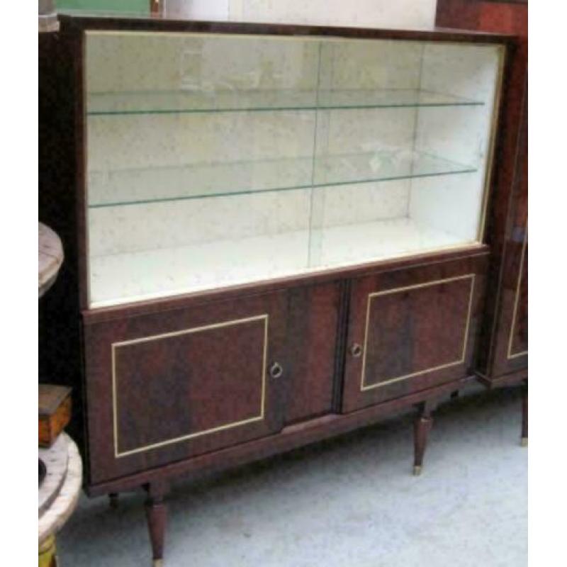 vintage kast met glazen schuifdeurtjes