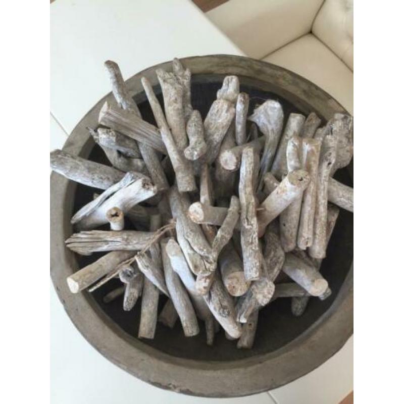Schaal met decoratie hout