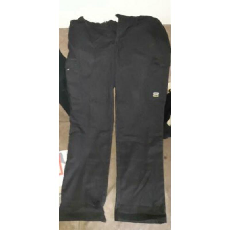 Zwarte uniform beveiliging