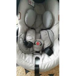 ? Stokke® iZi Go Modular™ by BeSafe® Kleur: Grey Melange ?
