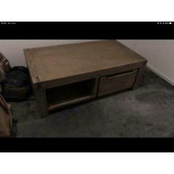 Donkerbruine stoere salontafel