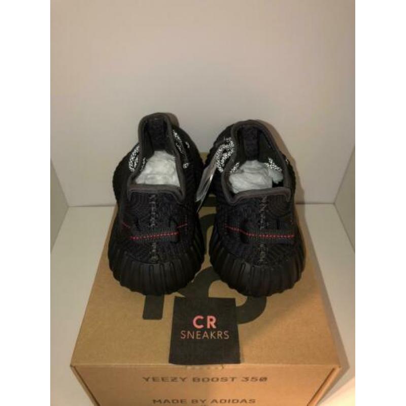 Yeezy boost 350 V2 triple black maat 43 1/3