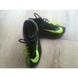 Zaalvoetbalschoenen maat 37,5
