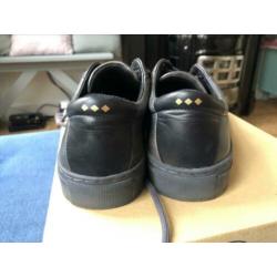 Schoenen (zwart/donkergrijs) merk Royal Republiq (maar 38)