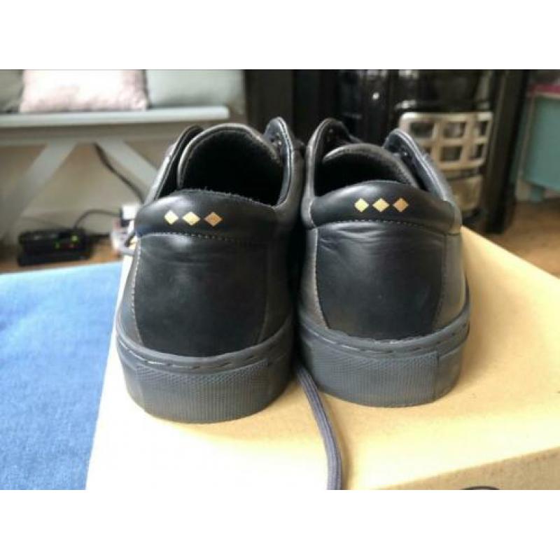 Schoenen (zwart/donkergrijs) merk Royal Republiq (maar 38)