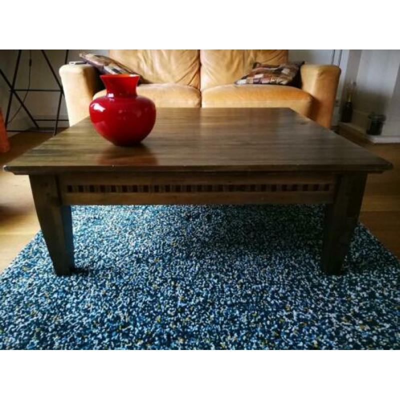 Mooie koloniale salontafel