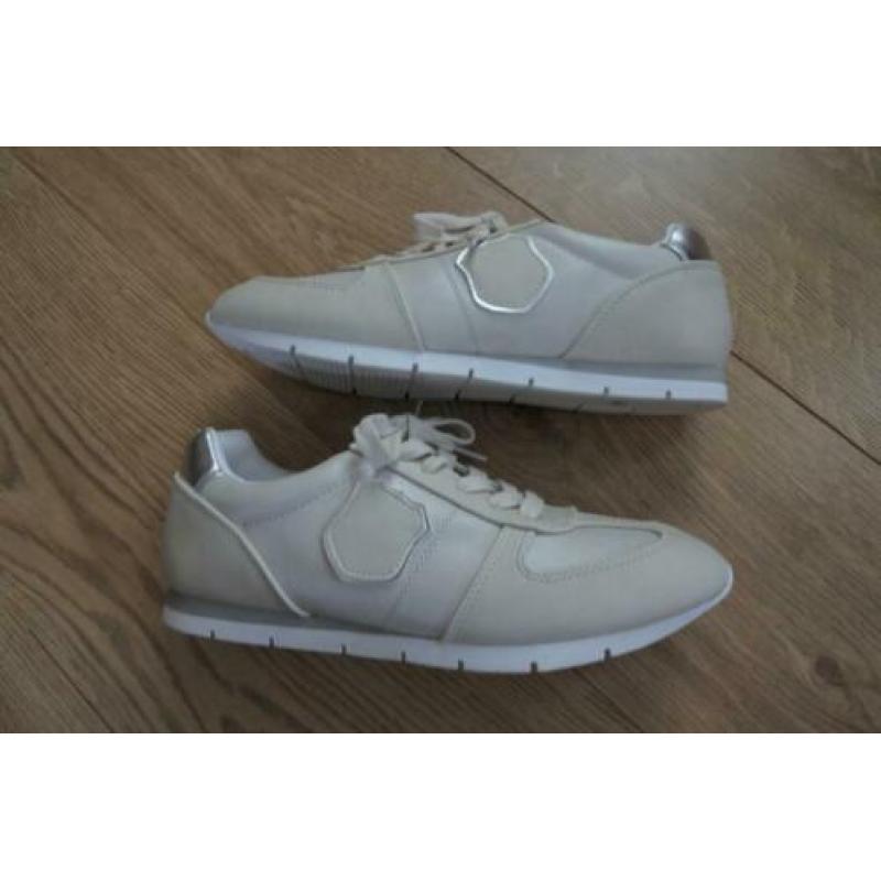 blue box dames schoenen 39 room wit NIEUW sportief gympen