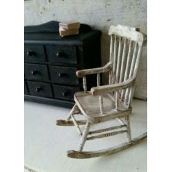 Brocante ladekast, dressoir poppenhuis 1.12