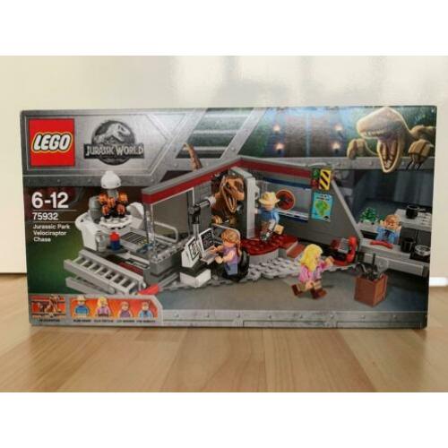 Lego Jurassic World / Park 75932 Velociraptor Chase