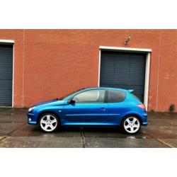 Peugeot 206 RC, airco, lage km stand