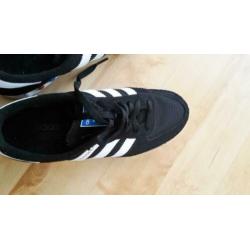 Adidas sportschoenen (ZGAN, INCL. VZDKSTN)