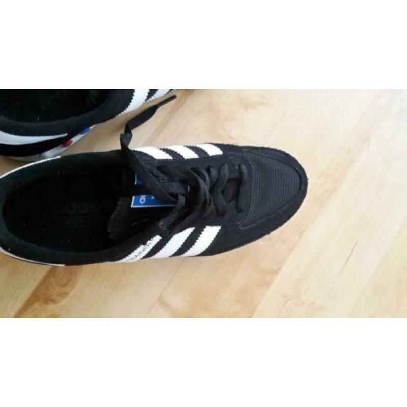 Adidas sportschoenen (ZGAN, INCL. VZDKSTN)