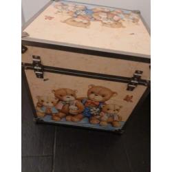 Houten speelgoedkist