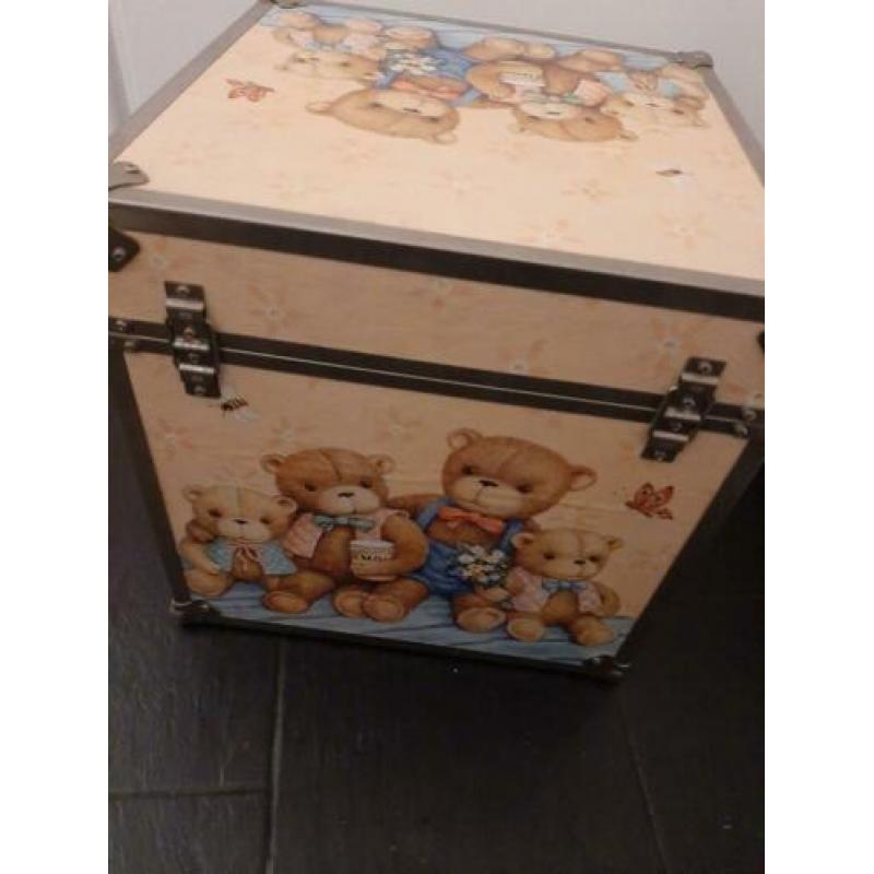 Houten speelgoedkist