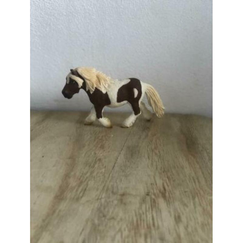 Officiële Schleich paarden 3 stuks