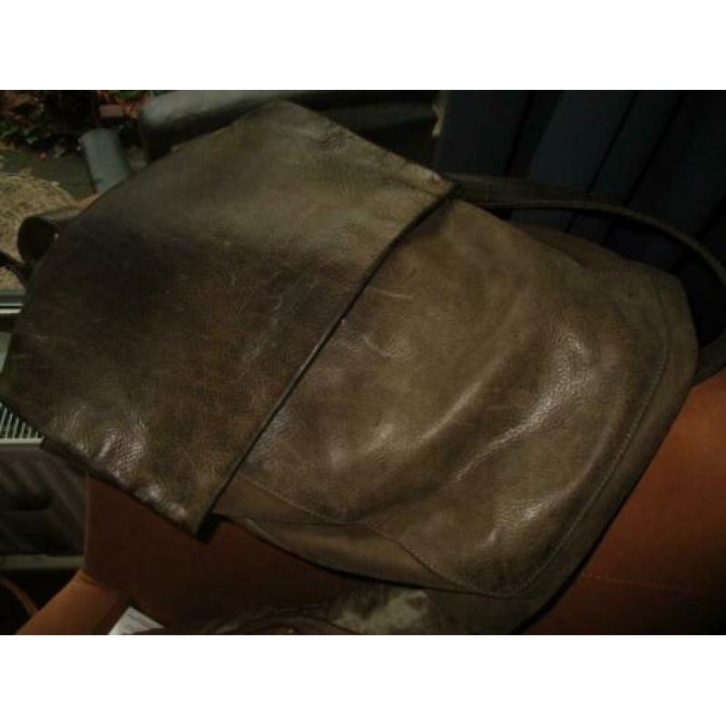 Ruime leren tas Shabby Amsterdam cross body