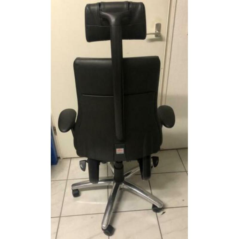 BMA AXIA PLUS 24/7 ergonomische bureaustoel met hoofdsteun