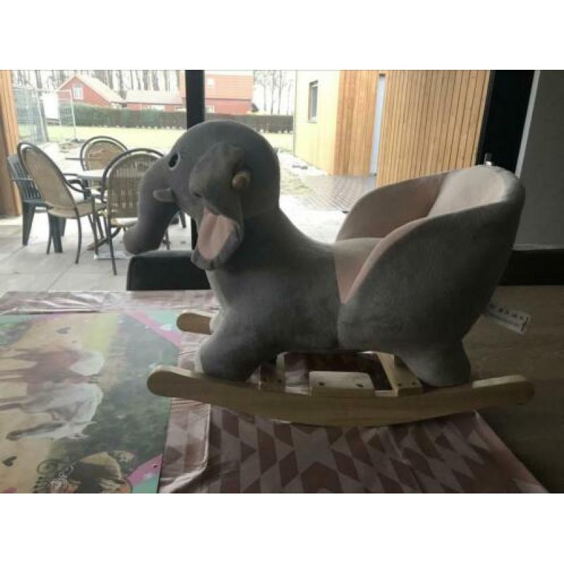 Hobbeldier olifant