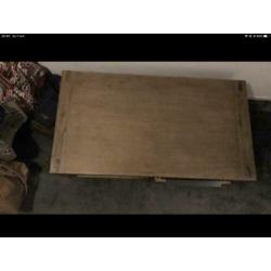 Donkerbruine stoere salontafel