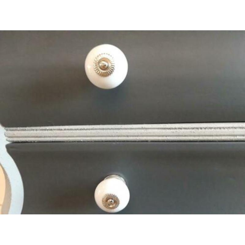 Buikkast, mat antraciet met cementlook