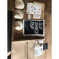 We are knitters | slushies top | Wit/Crème
