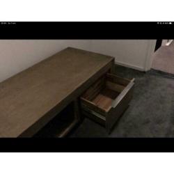 Donkerbruine stoere salontafel