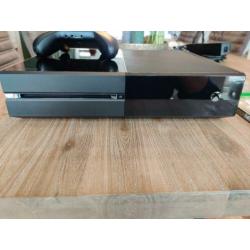 Xbox One + Contoller + Far Cry 5 + Fallout 4