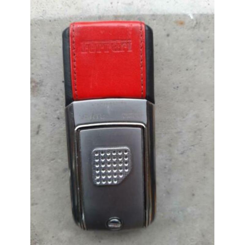 Collec.item VERTU Ferrari gsm.