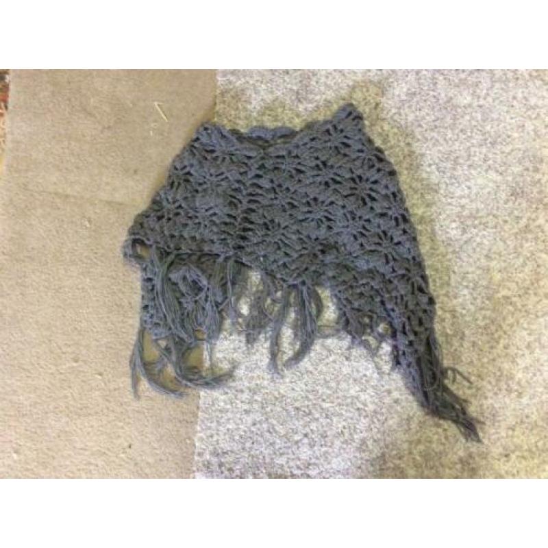 Leuk pakketje div kleding maat 128
