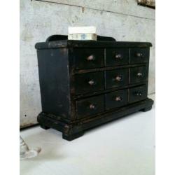 Brocante ladekast, dressoir poppenhuis 1.12