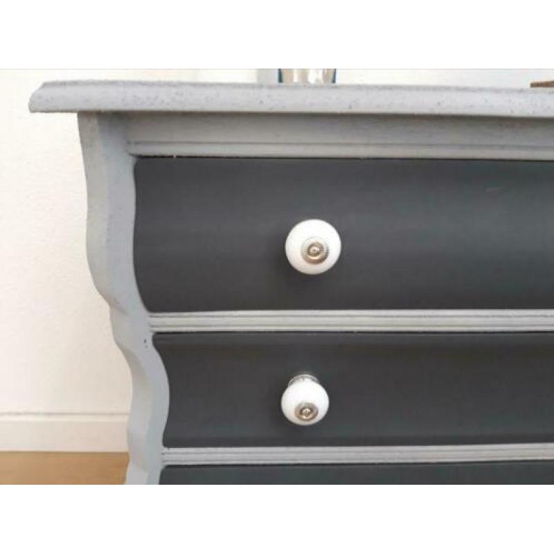 Buikkast, mat antraciet met cementlook