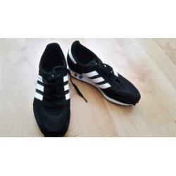 Adidas sportschoenen (ZGAN, INCL. VZDKSTN)