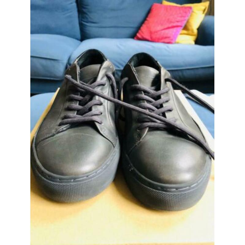 Schoenen (zwart/donkergrijs) merk Royal Republiq (maar 38)