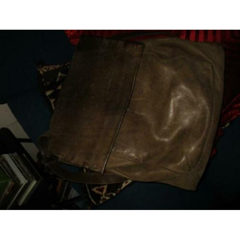 Ruime leren tas Shabby Amsterdam cross body