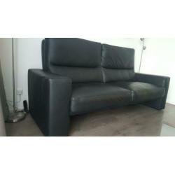 bank, salontafel en dressoir