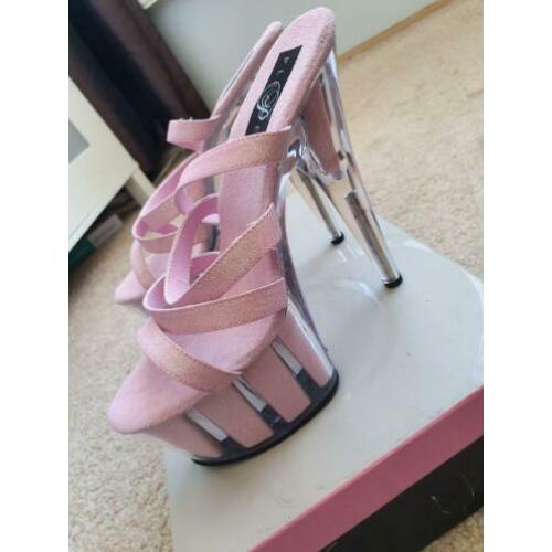 Sexy roze hakken van pleaser Maat 40
