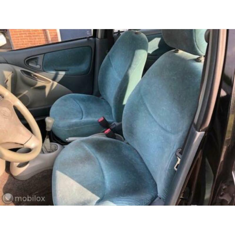 Toyota Yaris - 1.0-16V VVT-i Sol