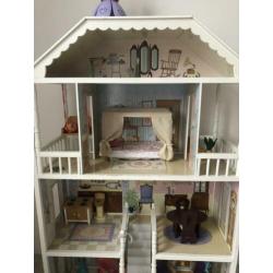 Hoge poppenhuis