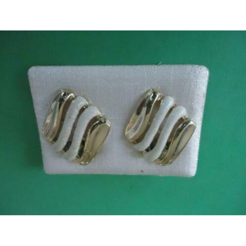 vintage clips oorbellen