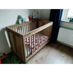 Commode en ledikant brent oldwood van kidsmill