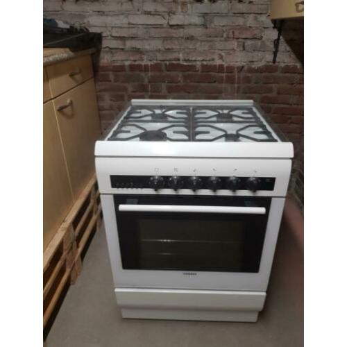 Gasfornuis met oven.