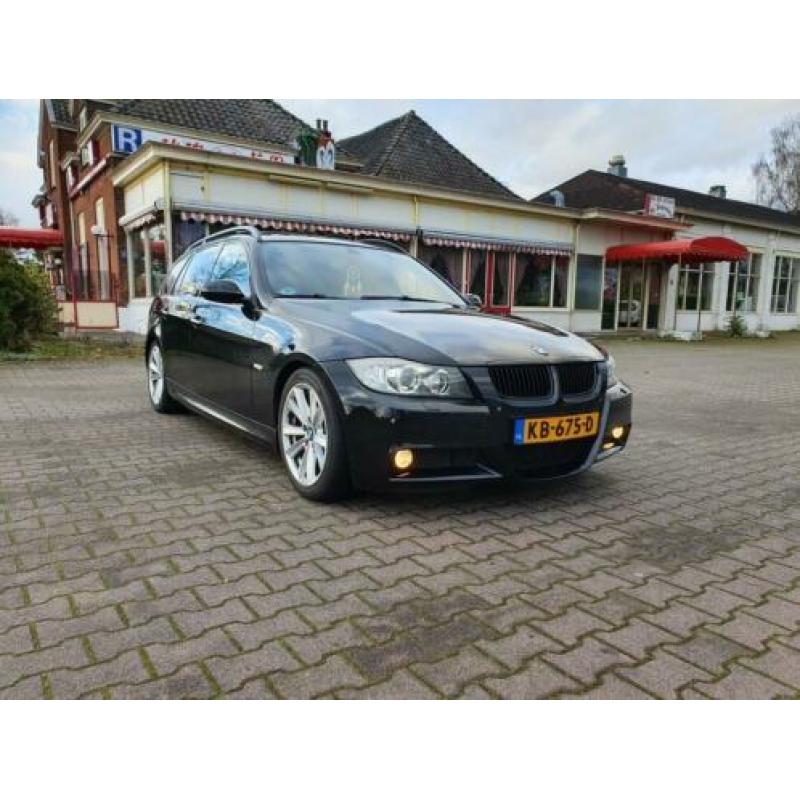 BMW 320d M-pakket full option