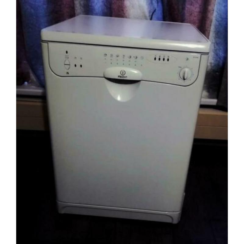 Indesit vaatwasser. Weinig gebruikt