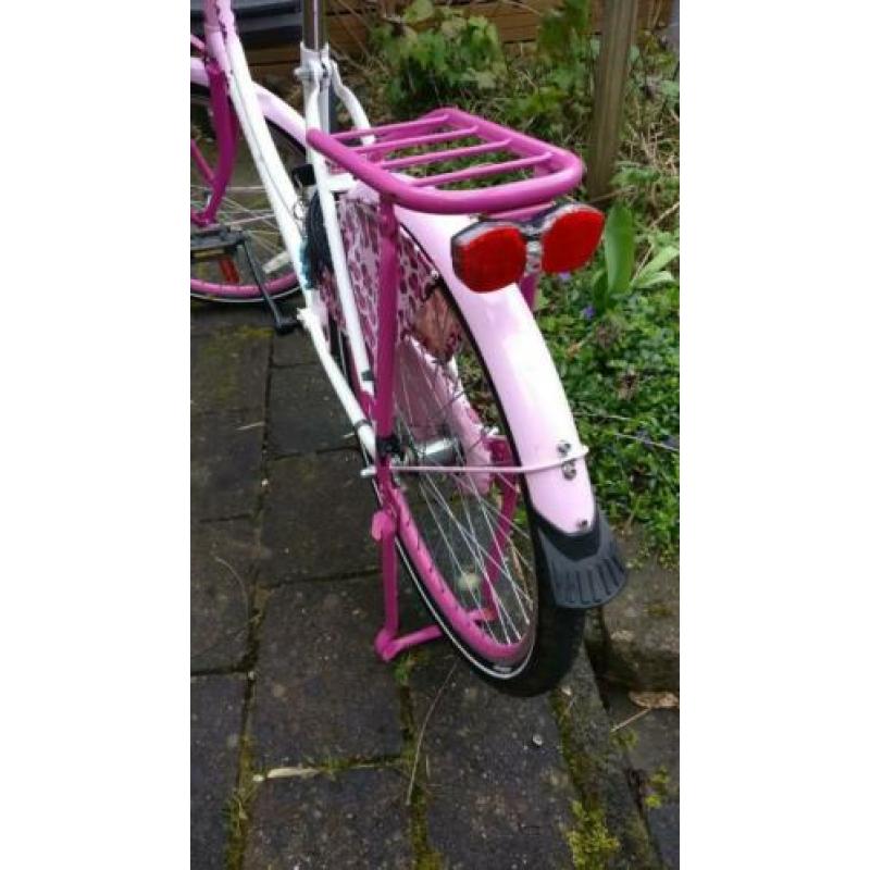 Leuke, nette meisjesfiets, gebruikt maar in prima staat.